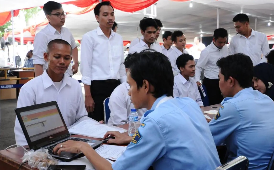 Pengumuman tahap pertama pendaftaran CPNS 2021 bisa dilihat pada portal SSCASN melalui akun masing-masing pelamar. (Foto : Liputan6.com)