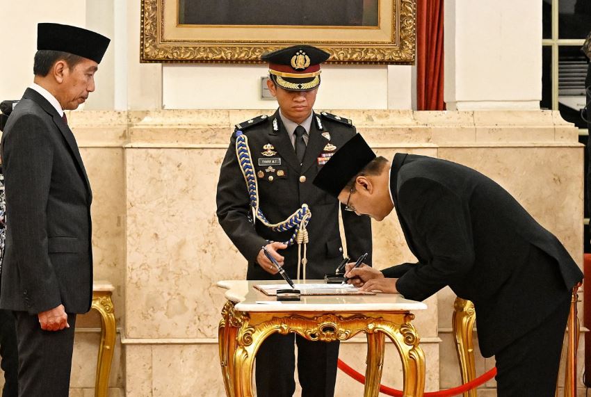 Presiden Joko Widodo dalam pelantikan yang berlangsung di Istana Negara Jakarta, pada Rabu (11/9/202. (Foto: Dok. BPMI Setpres)