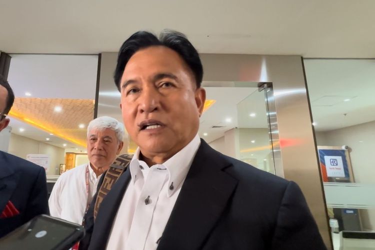 Menteri Koordinator Bidang Hukum dan Hak Asasi Manusia (Menko Kumham) Yusril Ihza Mahendra.(Foto : Kompas)