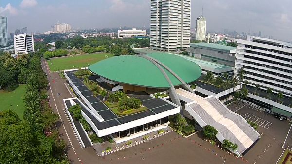 Susunan Pimpinan DPR, DPD, dan MPR RI Resmi ditetapkan melalui Sidang Paripurna di gedung DPR/MPR Senayan, Jakarta.(Foto: detikcom)