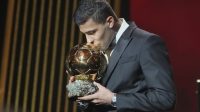 Ungguli Vinicius dan Bellingham, Rodri Rebut Trofi Ballon d’Or 2024