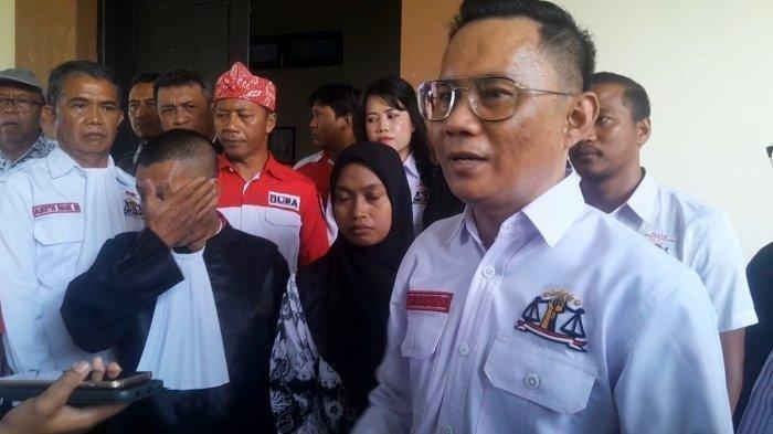 Jaksa menuntut Bebas Guru Honorer Supriyani dalam Kasus Dugaan Penganiayaan Siswa.(Foto : Tribun)