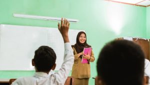 Mulai 2025, Tunjangan Sertifikasi Guru ASN dan Non-ASN Naik