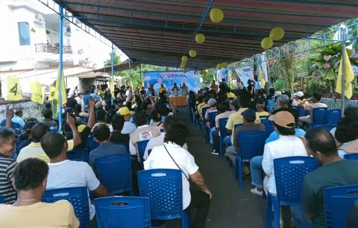 Suasana Kampanye Paslon Golkar, Jabes Ezar Gaghana dan Pdt. Patras Madonsa, Jumat (08/11/2024). (Foto: ABK)