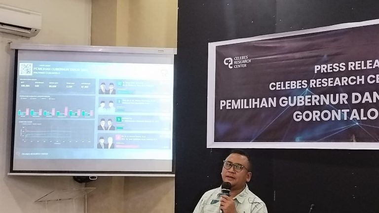 Gusnar Ismail dan Idah Syahidah menunjukkan keunggulan dalam hitung cepat atau quick count yang dilakukan oleh CRC. (Foto : Penagar.id)