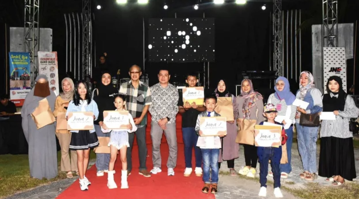 Suasana penutupan UMKM Fest yang dilaksanakan Dinas Tenaga Kerja, Koperasi dan UKM Kota Gorotalo. (Foto: Humas Pemkot Gorontalo)