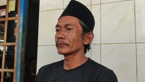 Usai Viral, Sunhaji Penjual Es Teh Diumrahkan dan Gabung Banser