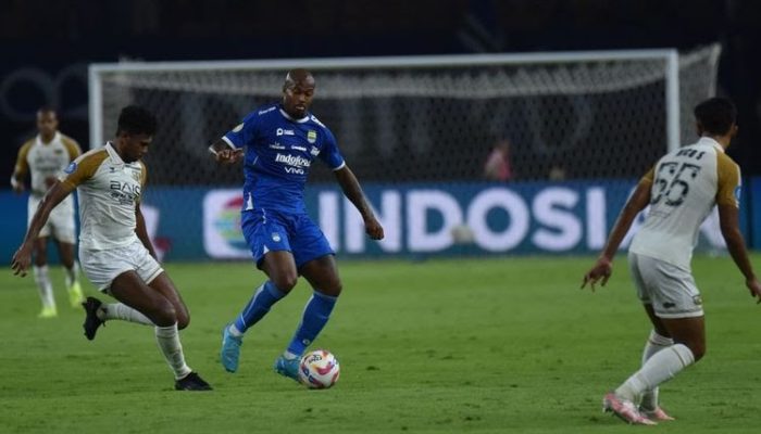 Misi Bangkit Persib Diuji Arema FC di Blitar, Skuad Timpang Jadi Tantangan