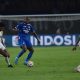 Gervane Kastaneer saat menjalani debut bersama Persib Bandung di Stadion Gelora Bandung Lautan Api (GBLA), Bandung, Jumat (17/1/2025). (Foto : Dok. Persib)