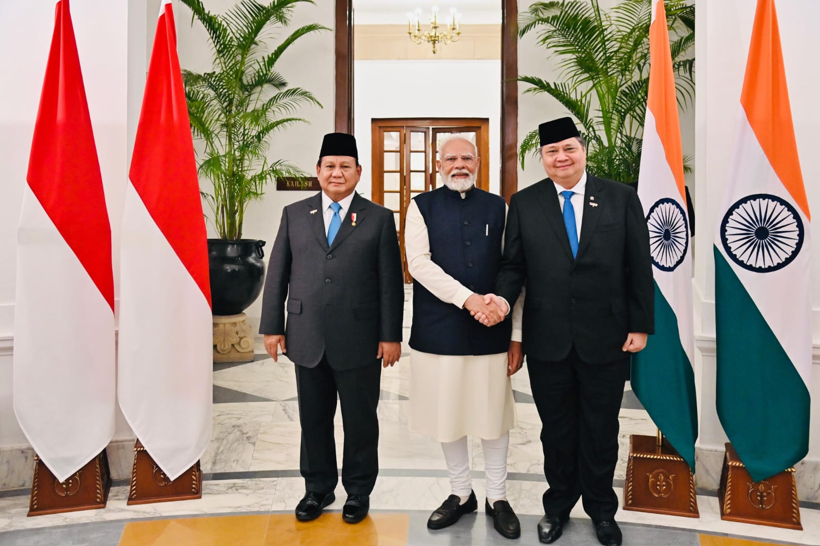 Dampingi Pertemuan Presiden Prabowo Subianto dengan PM India, Menko Airlangga Dorong Komitmen Hubungan Bilateral dan Kemitraan Strategis Komprehensif. (Foto : ekon.go.id)