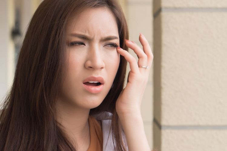 Ilustrasi mata kedutan atau Myokymia. (Foto : Shutterstock)