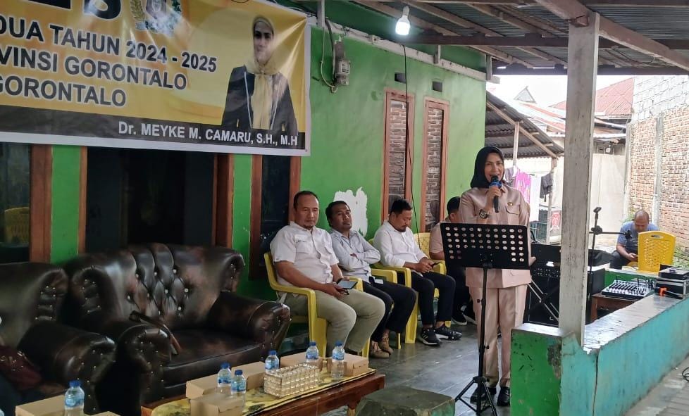 Anggota DPRD Provinsi Gorontalo, Meyke Camaru saat menggelar reses di Kelurahan Bugis, Kecamatan Kota Timur, Kota Gorontalo pada Rabu (12/2/2025).(Foto : Ist)