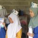 Sejumlah siswa di Desa Pangahu, Dusun Bu’yuo, Kecamatan Asparaga dalam kegiatan sosial bertajuk Traveling & Teaching ke 26 yang digelar Komunitas 1000 Guru Gorontalo bekerja sama dengan WIRE Gorontalo serta para relawan. (Foto : Dok. WIRE Gorontalo)
