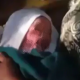Potongan gambar video Penemuan bayi di Desa Ombulo, Kecamatan Limboto Barat, Kabupaten Gorontalo pada Sabtu (15/2/2025) pagi. (Foto : Ist.)