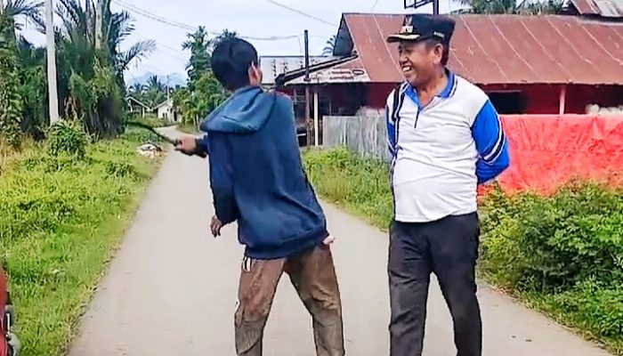 Warga Mengamuk, Kades di Gorontalo Nyaris Disabet Arit