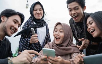 Ilustrasi. Rekomendasi Konten Ramadan di TikTok & YouTube untuk Gen Z. (Foto : Freepik)