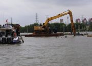 PT TRPN Akui Kesalahan, Siap Bongkar Pagar Laut di Bekasi
