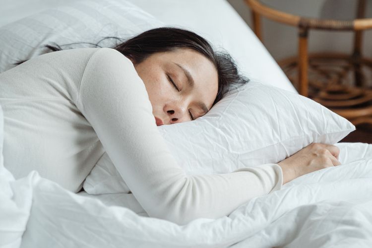 Ilustrasi menjaga kualitas tidur selama Ramadan agar tetap segar dan bugar. (Foto : Pexel)