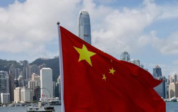 Ilustrasi. China larang pakar AI di negaranya bepergian ke AS, khawatir data strategis bocor.(Foto : Reuters)