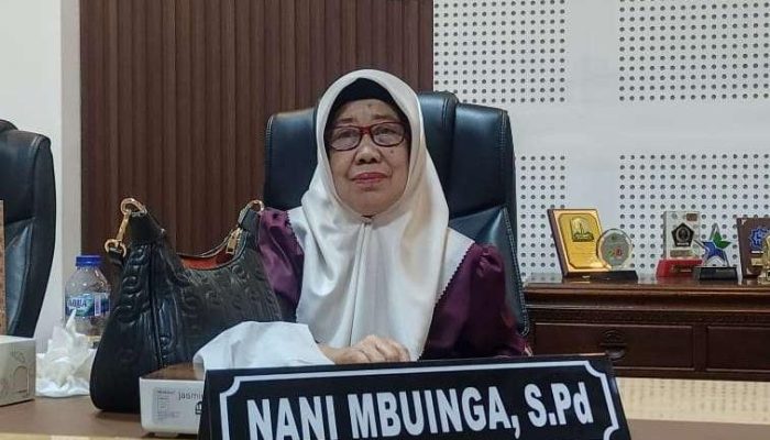 Terkait Bantuan Hibah Renovasi Masjid, Hj. Nani Mbuinga Harap Warga Berperan Aktif