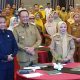 Wakil Ketua DPRD Provinsi Gorontalo, La Ode Haimudin (kanan) saat menghadiri FKP yang membahas rancangan awal RPJMD Provinsi Gorontalo Tahun 2025-2030. (Foto : Dok. Istimewa)