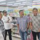 Komisi II DPRD Provinsi Gorontalo saat melakukan monitoring dan pengawasan harga bahan pokok di lapangan, Minggu (9/03/25).(Foto : Humas DPRD)