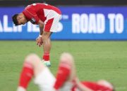 Ekspresi pemain timnas Indonesia usai kalah dari Australia. (Foto: Getty Images/Mark Metcalfe)