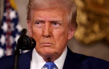Donald Trump kirim amunisi yang ditangguhkan Biden ke Israel.(Foto: BBC World)