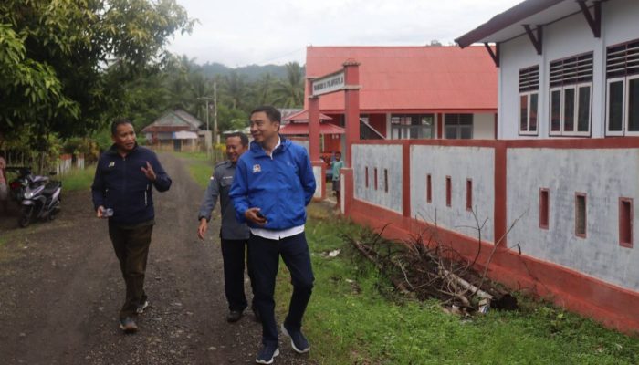 Ridwan Monoarfa Soroti Kondisi Salah Satu SD di Gorontalo Utara