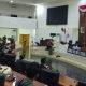 Masa aksi HMI saat diterima di ruang sidang Gedung DPRD Provinsi Gorontalo. (Foto: Dok. Ist.)