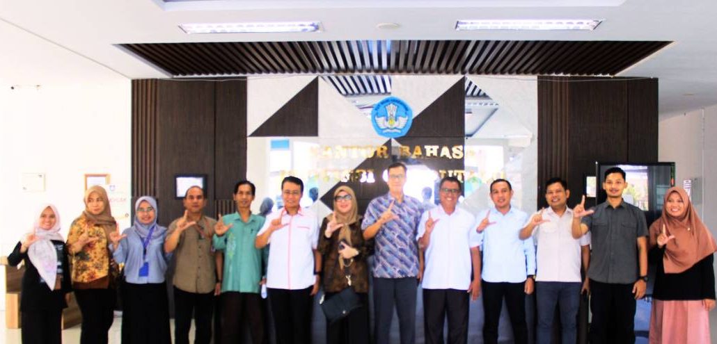 Suasana foto bersama Komisi IV DPRD Provinsi Gorontalo. (Foto : Dok.Ist)
