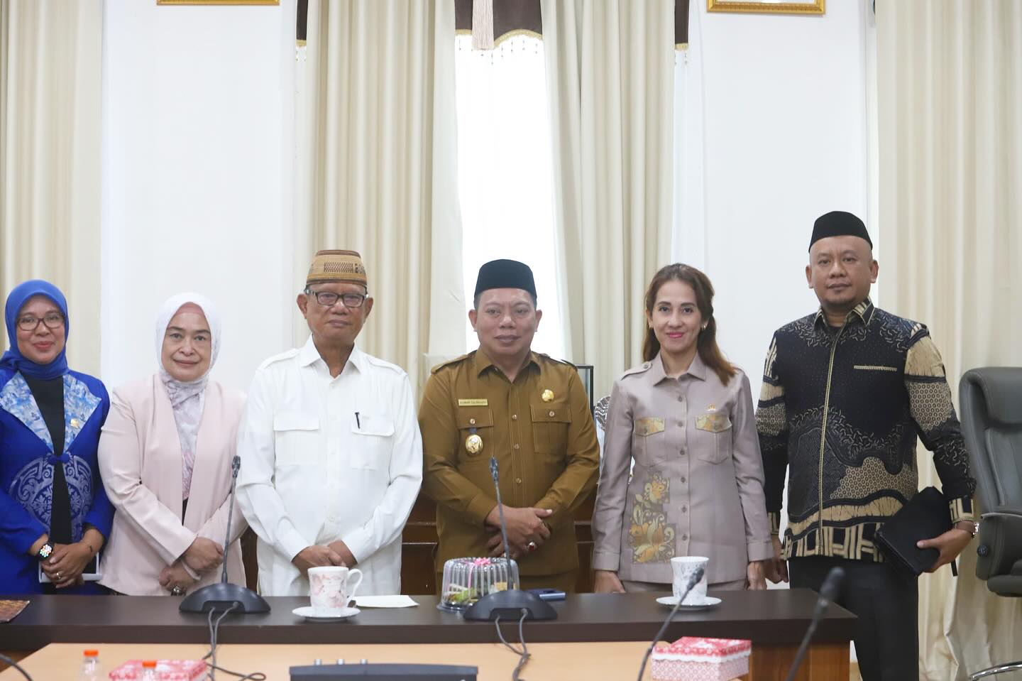 Reses DPRD Provinsi Gorontalo Dapil Bone Bolango saat bertemu dengan Bupati. (Dok. Humas Deprov)