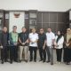 Suasana foto bersama saat Komisi IV DPRD Provinsi Gorontalo saat melakukan kunjungan kerja ke Kantor Bupati Pohuwato, Gorontalo, Rabu (4/6/2025).