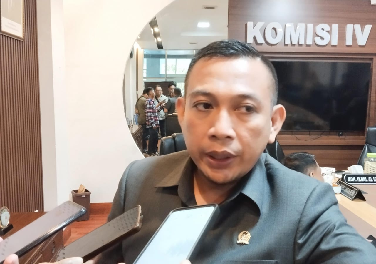 Ghalieb Lahidjun saat diwawancarai awak media. (Foto : Sucipto Mokodompis/ Penagar.id)