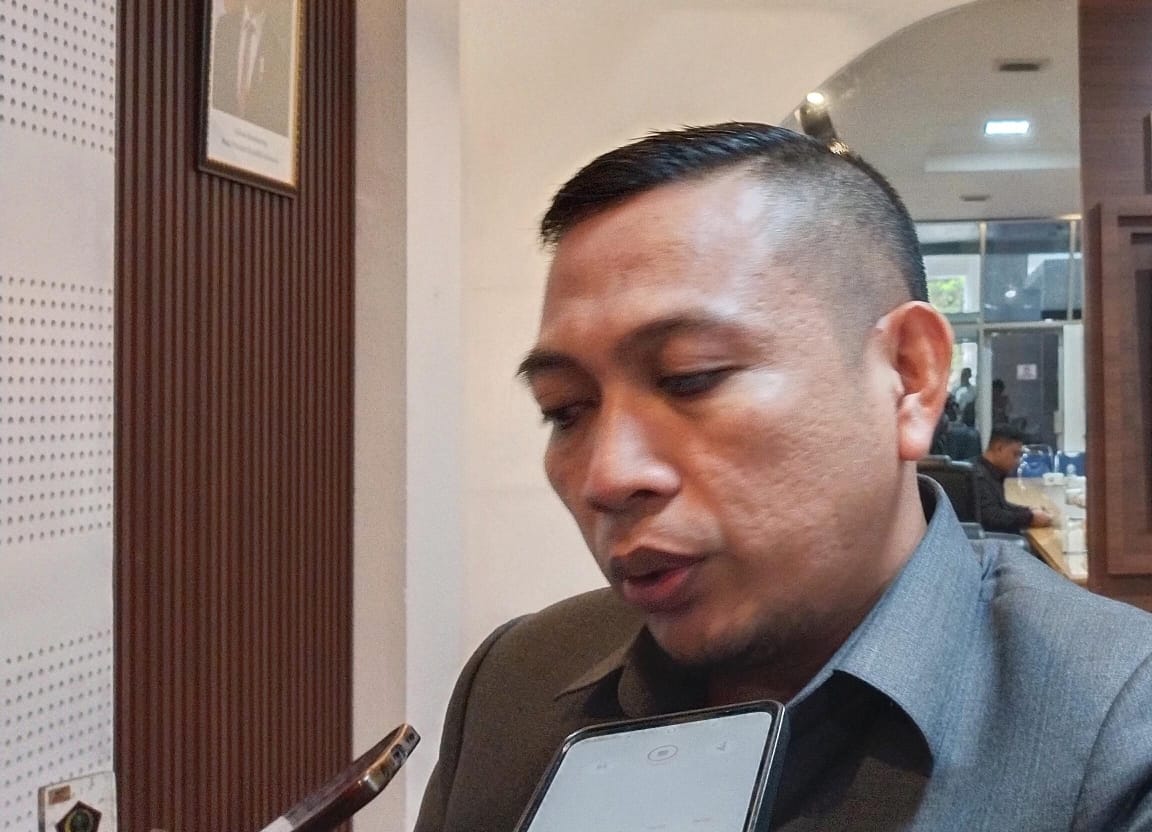 Sekretaris Komisi IV DPRD Provinsi Gorontalo, Ghalib Lahidjun. (Foto : Sucipto Mokodompis/ Penagar.id)