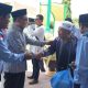 Wakil Ketua DPRD Provinsi Gorontalo, La Ode Haimudin saat menyambut Kepulangan Jemaah Haji Gorontalo.(Foto : Dok. Ist.)