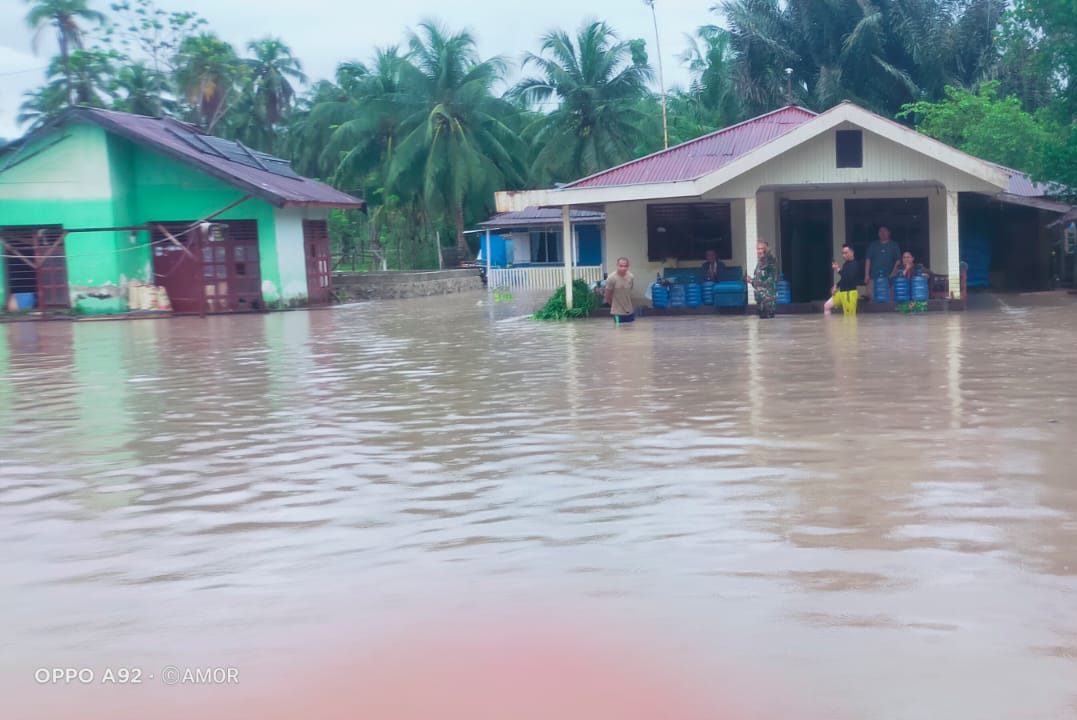 Banjir kembali melanda Kecamatan Limboto Barat. (foto : Dok. Ist.)