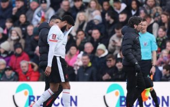 Cedera, Joe Gomez Dipulangkan dari Tur Asia Liverpool