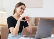 Ilustrasi menghadapi rindu dengan tenang (Foto : pexels/Artem Podrez)