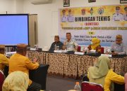Bupati Gorontalo Utara, Thariq Modanggu saat membuka Bimtek penggunaan aplikasi eHDW yang digelar di Fox Hotel Kota Gorontalo pada Jumat (25/7/2025).(Foto : Dok. Humas)