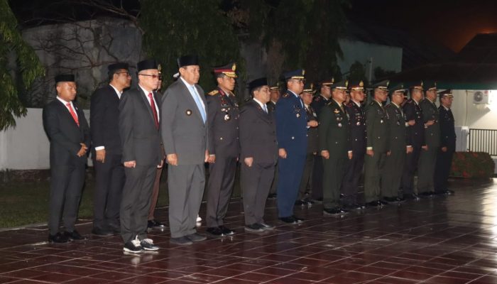 Hadiri Renungan Suci, Ramdan Liputo Ingatkan Pentingnya Teladani Nilai Perjuangan