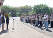 Wakil Bupati Gorontalo Utara Hj. Nurjana Hasan Yusuf saat nyambut kedatangan mahasiswa pada Rabu, 31072025). (Foto Dok. HUMAS)