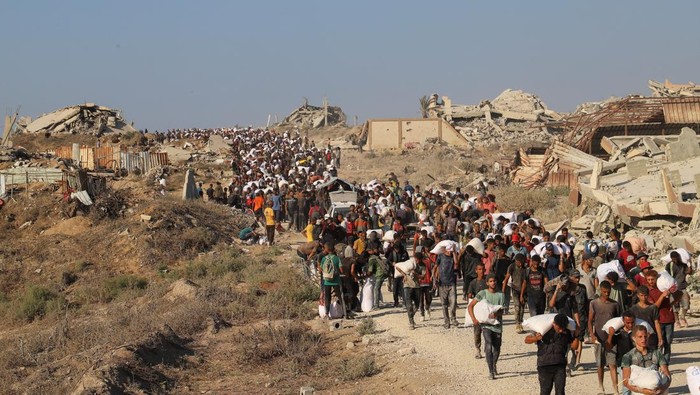 Warga Gaza Palestina.(Foto : REUTERS/Ebrahim Hajjaj)