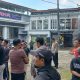 Anggota TNI dari Kodim 0707/Wonosobo tewas dibacok seorang warga di sebuah Cafe di Desa Jolontoro, Kecamatan Sapuran, Kabupaten Wonosobo, Jawa Tengah. (Foto : KOMPAS/BAYUAPRILIANO)