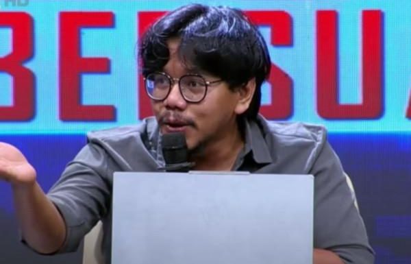 Aktivis media sosial Ferry Irwandi. (Foto: Youtube/iNews)