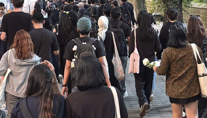 Ratusan WNI di Luar Negeri Turun ke Jalan, Dukung Aksi Demonstrasi di Indonesia