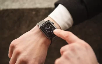 Sering Lihat Orang Pakai Jam di Tangan Kanan? Ternyata Ini Alasannya