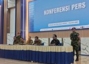 Konferensi pers di Kampus UMGO menanggapi beredarnya konten media sosial yang menyoroti pelaksanaan program berasrama, Selasa (21/10/2025).(Foto : Penagar.id/Sucipto Mokodompis)