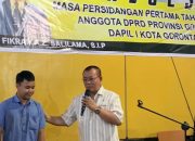 Anggota DPRD Provinsi Gorontalo Fikram Salilama saat menggelar reses di Kelurahan Tenda, Kecamatan Hulonthalangi, Kota Gorontalo, Kamis (23/10/2025).(Foto : Penagar.id/ Abdulharis Kune)