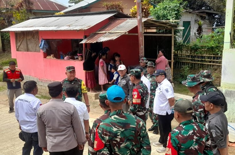 Tim Wasev Mabesad saat meninjau pelaksanaan program TMMD ke-126 di Desa Tonala, Kecamatan Telaga Biru, Kabupaten Gorontalo, Rabu (29/10/2025). (Foto : Dok. TNI)